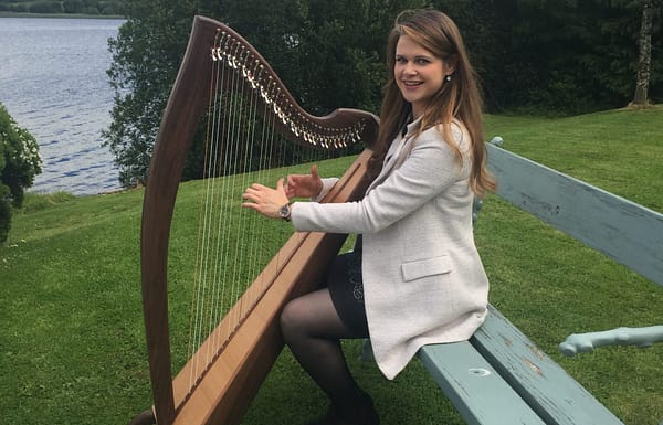 Ceremony & Drinks Reception Music Category Vendor Gallery Eimear Coughlan Harpist