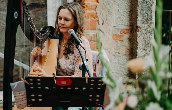 Sinead Walshe Harpist and Singer Gallery 1